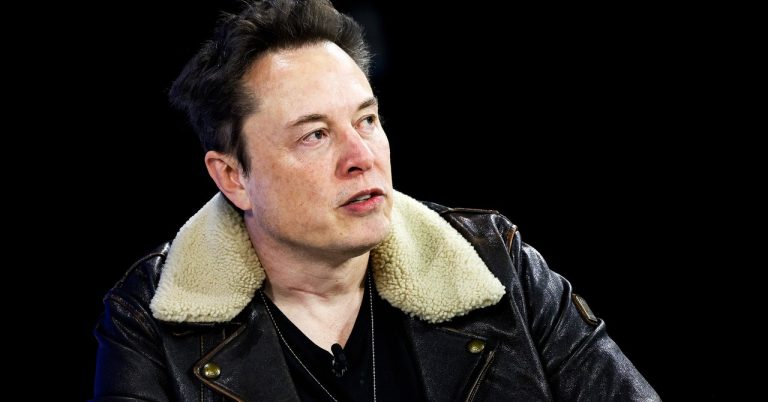 Elon-Musk-NYT-DealBook-Business-1821119212.jpg